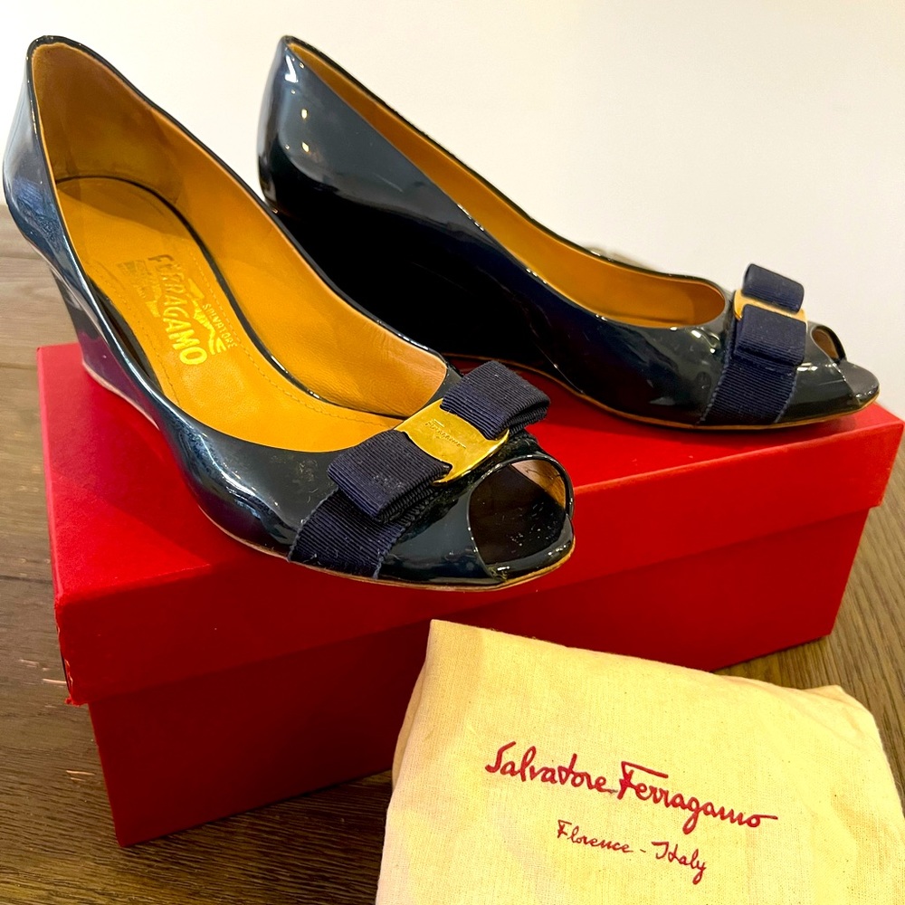 Salvatore Ferragamo Wedge Pumps. Peep-Toes with Bow Accent. NO BOX.